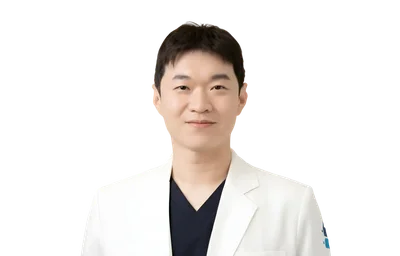 강태욱 의사